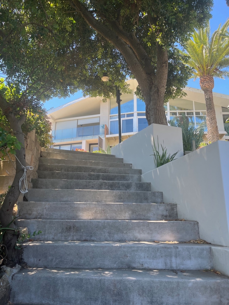 To Let 2 Bedroom Property for Rent in Llandudno Western Cape